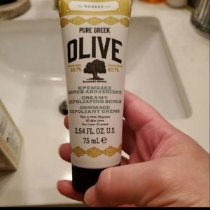 Korres olive scrub